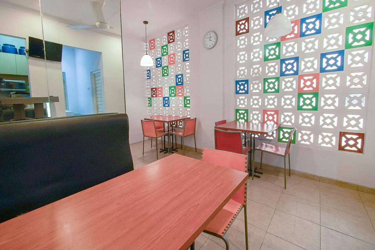 Urbanview Hotel Fiffa Kauman Malang Extérieur photo