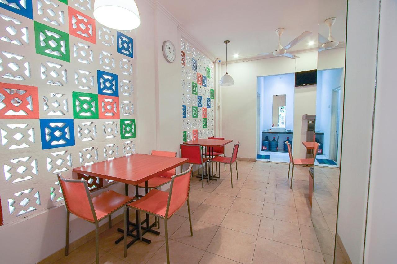 Urbanview Hotel Fiffa Kauman Malang Extérieur photo