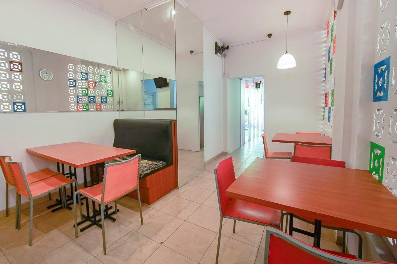Urbanview Hotel Fiffa Kauman Malang Extérieur photo