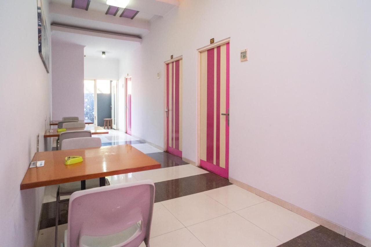 Urbanview Hotel Fiffa Kauman Malang Extérieur photo